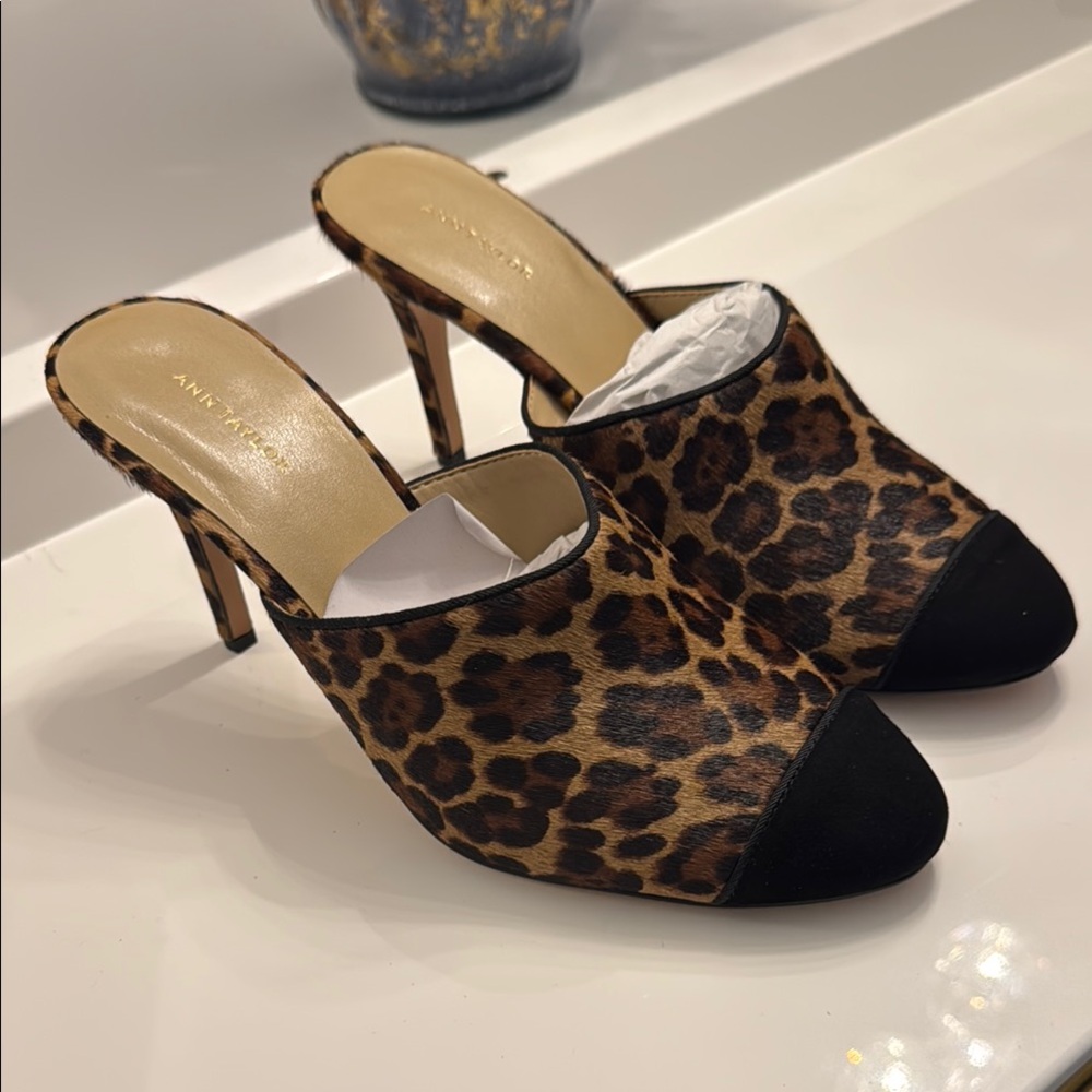 Ann Taylor Leopard Print Women's Mules